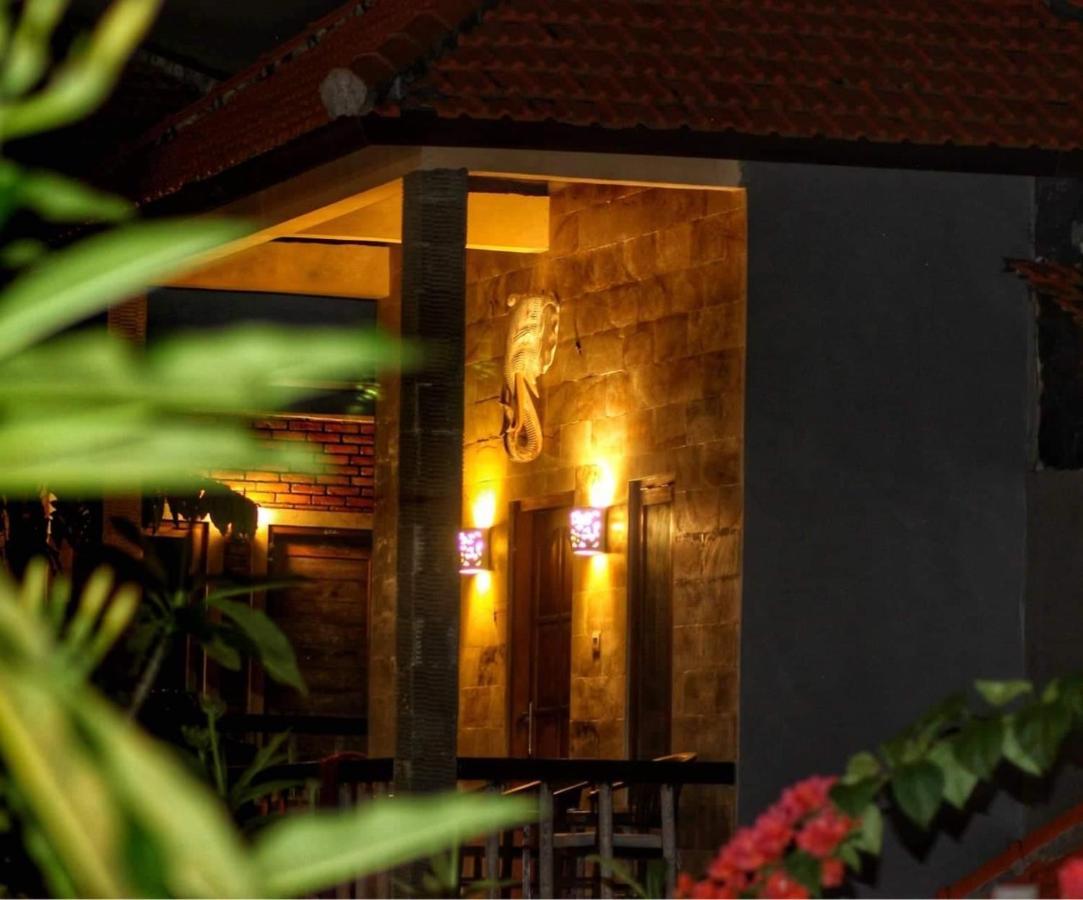 Satria Bungalow Uluwatu Exterior foto