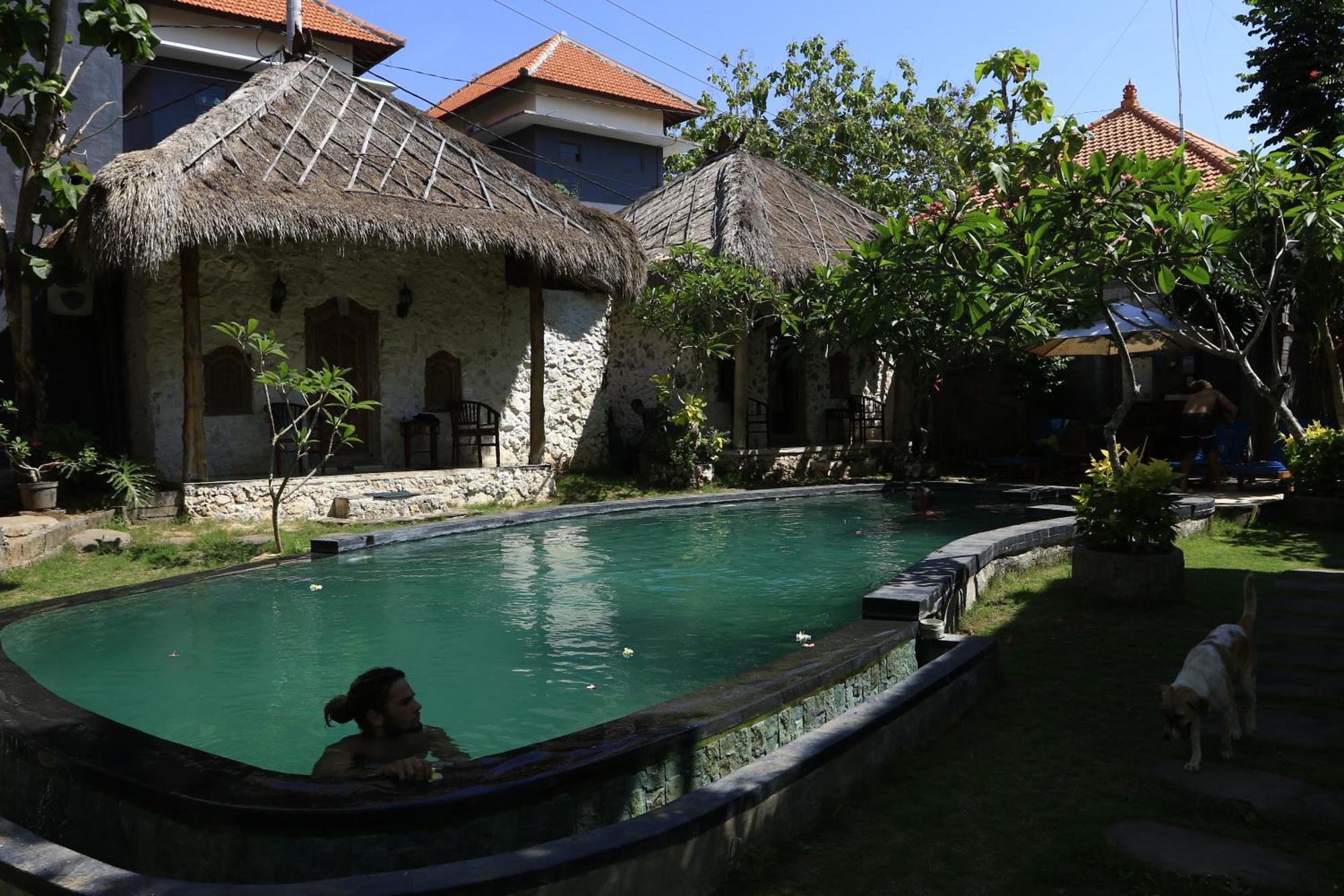 Satria Bungalow Uluwatu Exterior foto